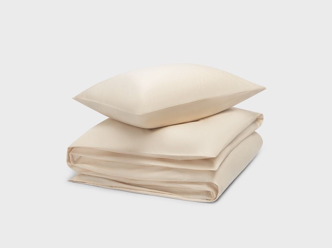 Sengesæt bomuldssatin almond milk