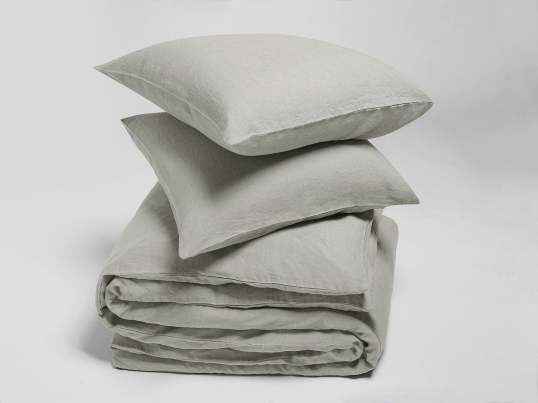 Sengesæt vasket hør misty green