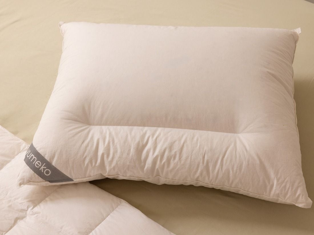 Gåsedun pude 60x63 medium